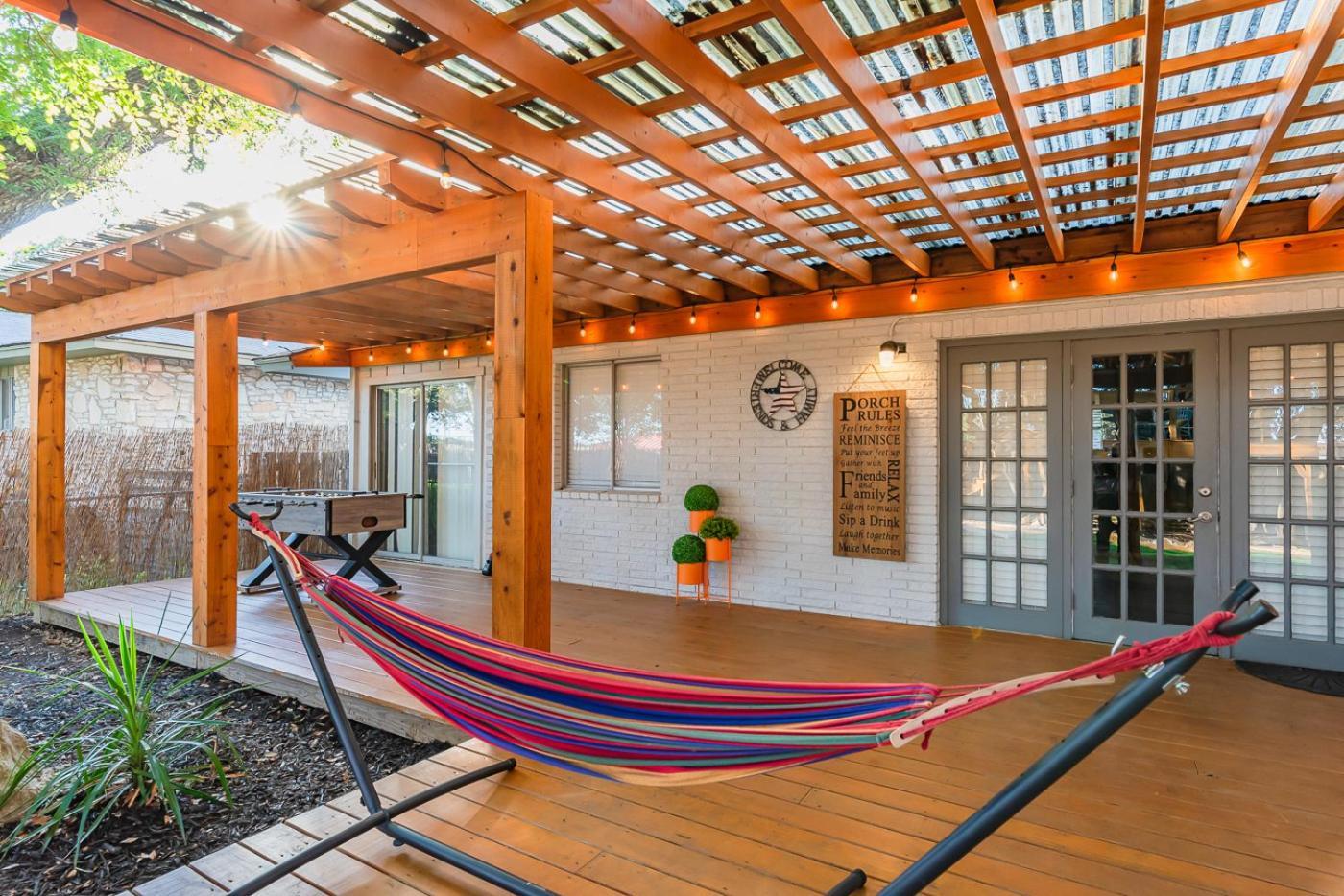 Luxurious Home With Hot Tub & Tree Deck By 6Flags 圣安东尼奥 外观 照片