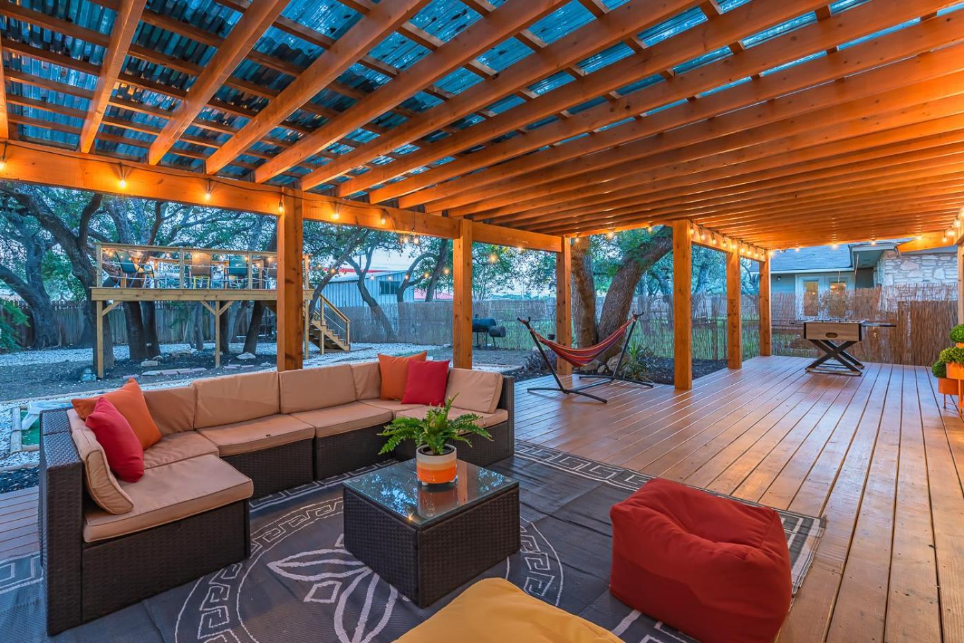 Luxurious Home With Hot Tub & Tree Deck By 6Flags 圣安东尼奥 外观 照片
