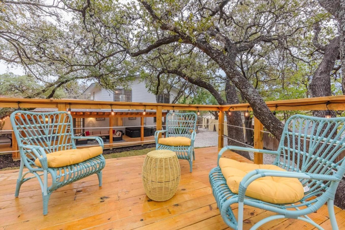 Luxurious Home With Hot Tub & Tree Deck By 6Flags 圣安东尼奥 外观 照片