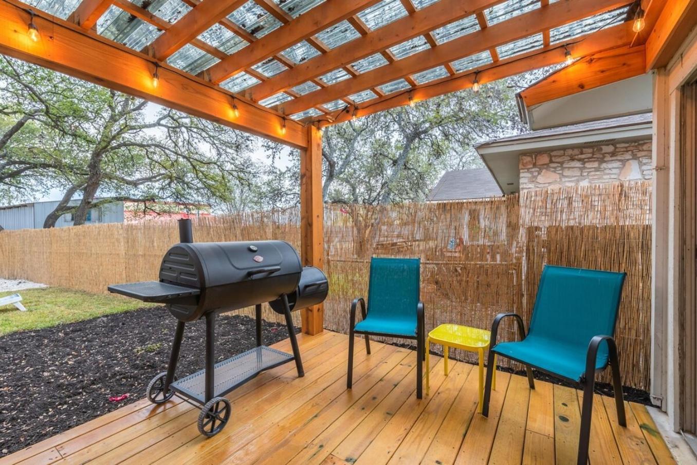 Luxurious Home With Hot Tub & Tree Deck By 6Flags 圣安东尼奥 外观 照片
