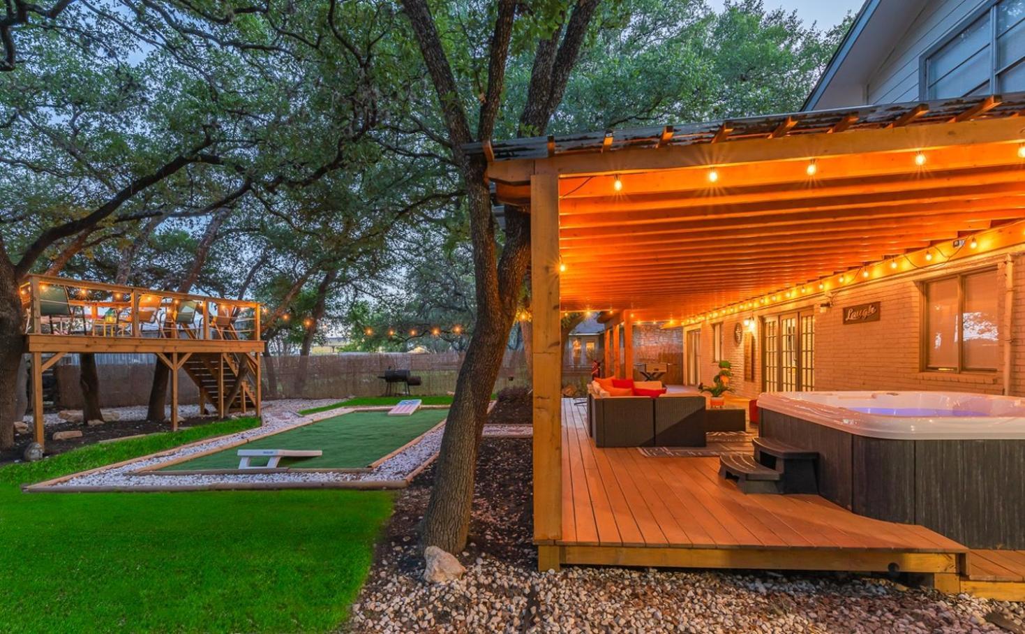 Luxurious Home With Hot Tub & Tree Deck By 6Flags 圣安东尼奥 外观 照片